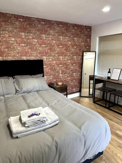 Perfect Stay With Dallas Studio Hayes  Exterior photo